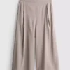 Culotte-Hose mit mittlerer Leibhöhe und weitem Bein