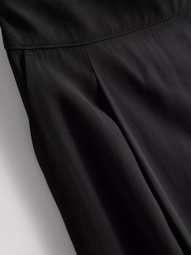Culotte-Hose mit mittlerer Leibhöhe und weitem Bein