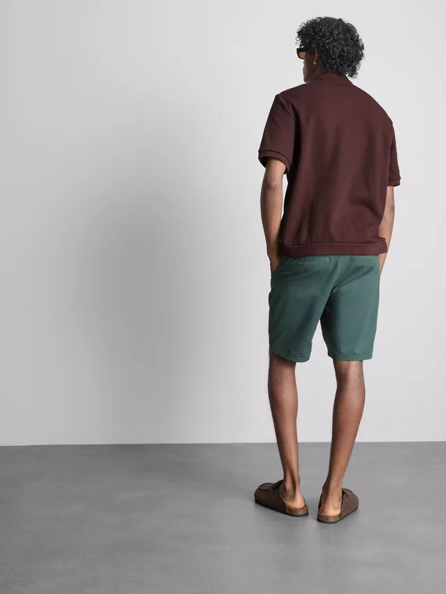 Das gerippte Polohemd von The Edit
