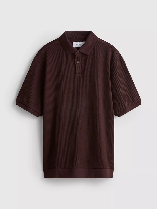 Das gerippte Polohemd von The Edit