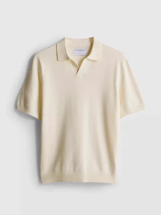 Das gestrickte Polohemd von The Edit