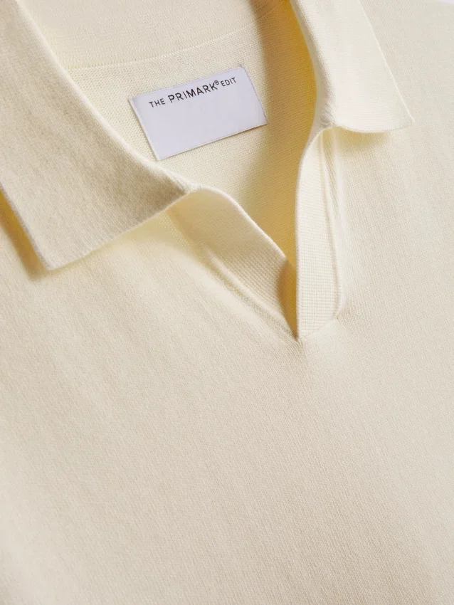 Das gestrickte Polohemd von The Edit
