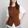 Das gestrickte Tanktop mit Knopfleiste von The Edit