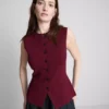 Das gestrickte Tanktop mit Knopfleiste von The Edit