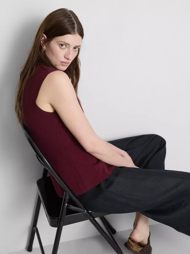 Das gestrickte Tanktop mit Knopfleiste von The Edit