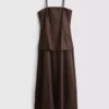 Das Midi-Kleid aus Leinenmischung mit Stufenschnitt von The Edit