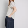 Das T-Shirt «The Edit» mit Nahtdetails