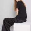 Das T-Shirt «The Edit» mit Nahtdetails