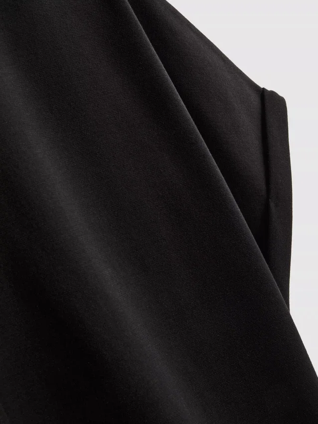 Das T-Shirt «The Edit» mit Nahtdetails