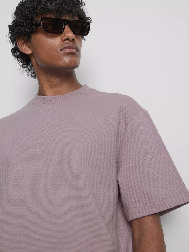 Das «The Edit»-T-Shirt aus strukturierter Baumwolle