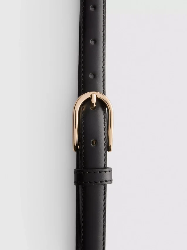 Der «The Edit» Leder-Skinny-Gürtel