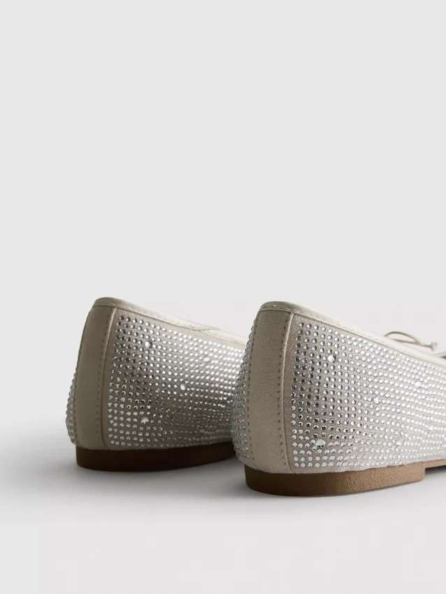 Diamanta flache Schuhe
