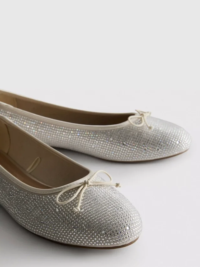 Diamanta flache Schuhe