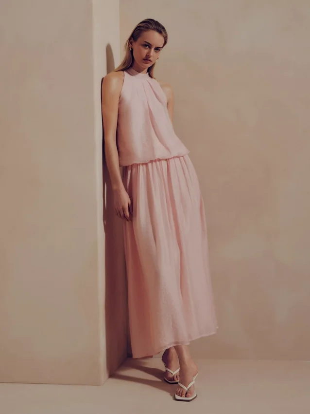 Die drapierte Halter-Bluse «Air Flow» von The Edit