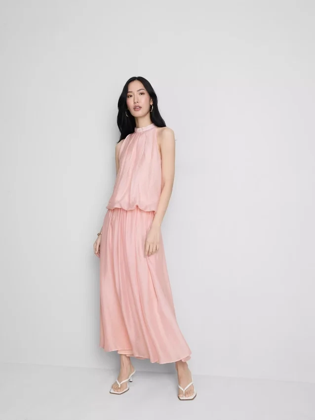 Die drapierte Halter-Bluse «Air Flow» von The Edit