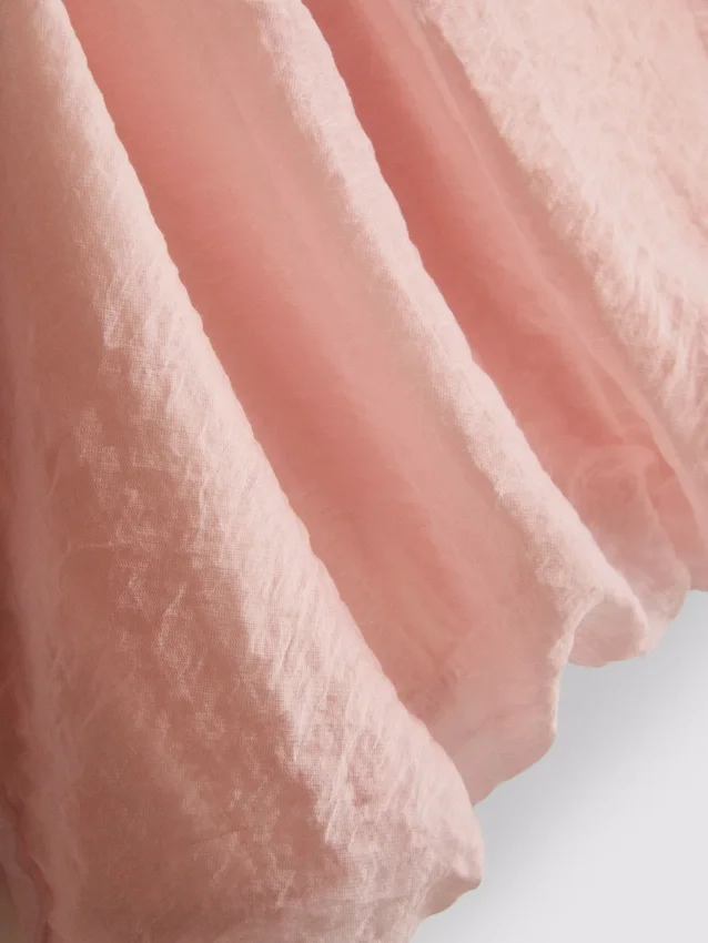 Die drapierte Halter-Bluse «Air Flow» von The Edit