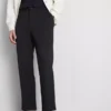 Die «Edit»-Hose in Regular-Fit