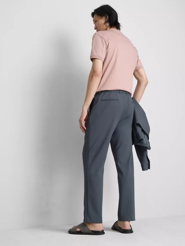 Die «Edit»-Hose in Regular-Fit