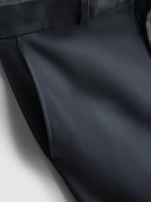 Die «Edit»-Hose in Regular-Fit