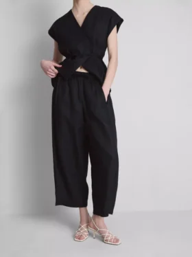 Die «Edit»-Leinenhose mit weitem Bein