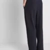 Die Edit-Plisseehose