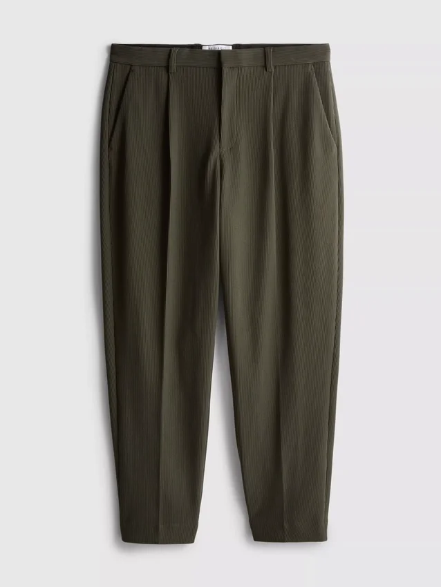 Die Edit-Plisseehose