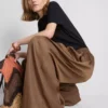 Die Satin-Hose mit weitem Bein von The Edit