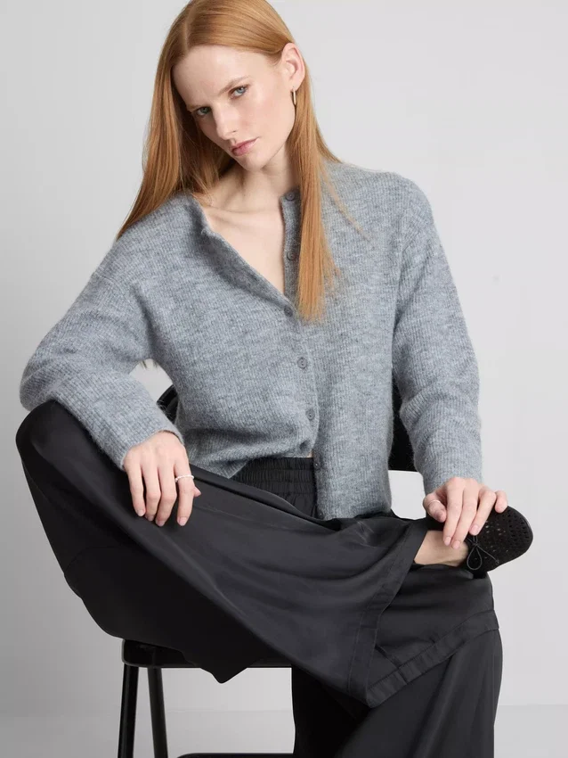 Die Satin-Hose mit weitem Bein von The Edit