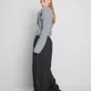 Die Satin-Hose mit weitem Bein von The Edit