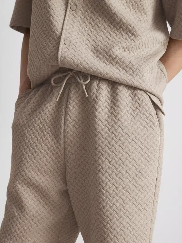 Die strukturierten Shorts von The Edit