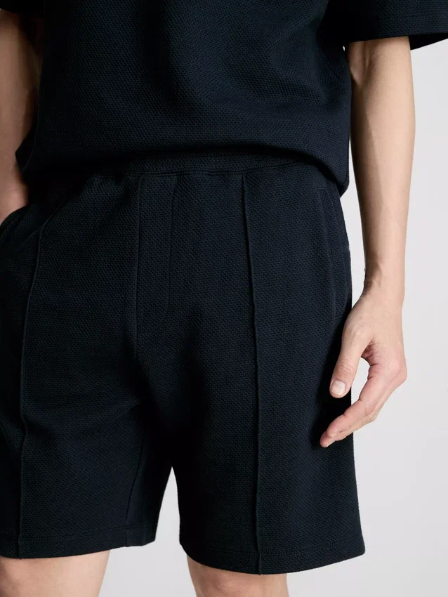 Die strukturierten Shorts von The Edit