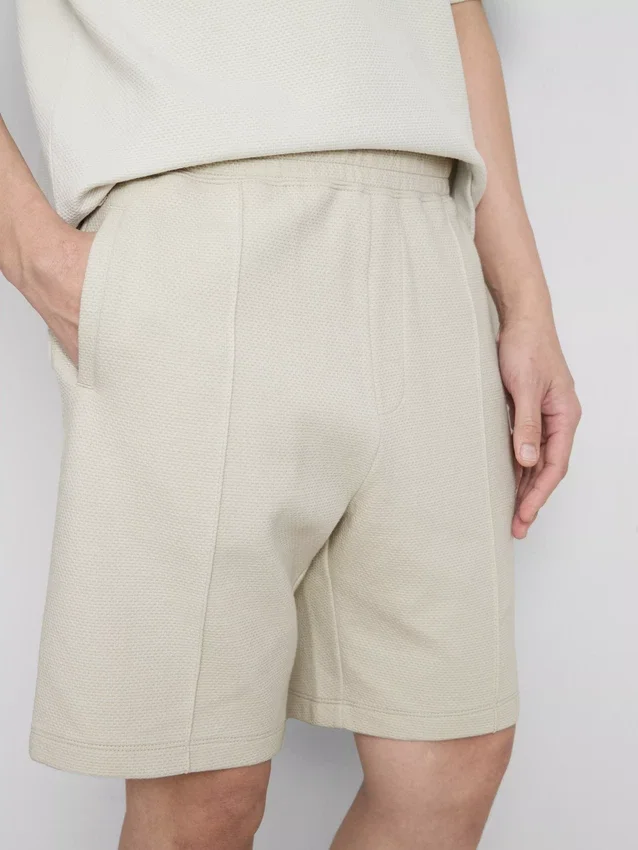 Die strukturierten Shorts von The Edit