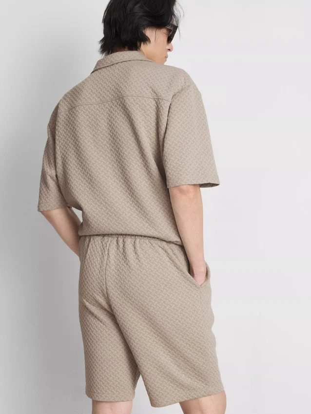Die strukturierten Shorts von The Edit