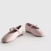 Die «The Edit»-Flache Schuhe aus Leder