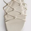 Die «The Edit»-Sandalen mit geflochtenem Stilettoabsatz