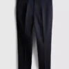 Die «The Edit» Slim-Fit-Hose mit Pfirsichstruktur