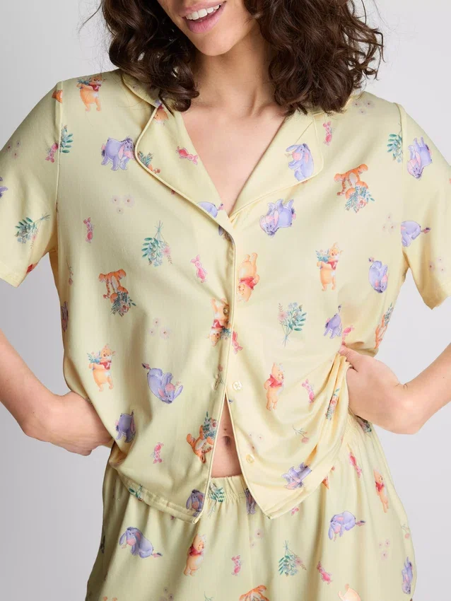 Disney Winnie-the-Pooh-Schlafanzug mit kurzen Shorts im Boyfriend-Stil