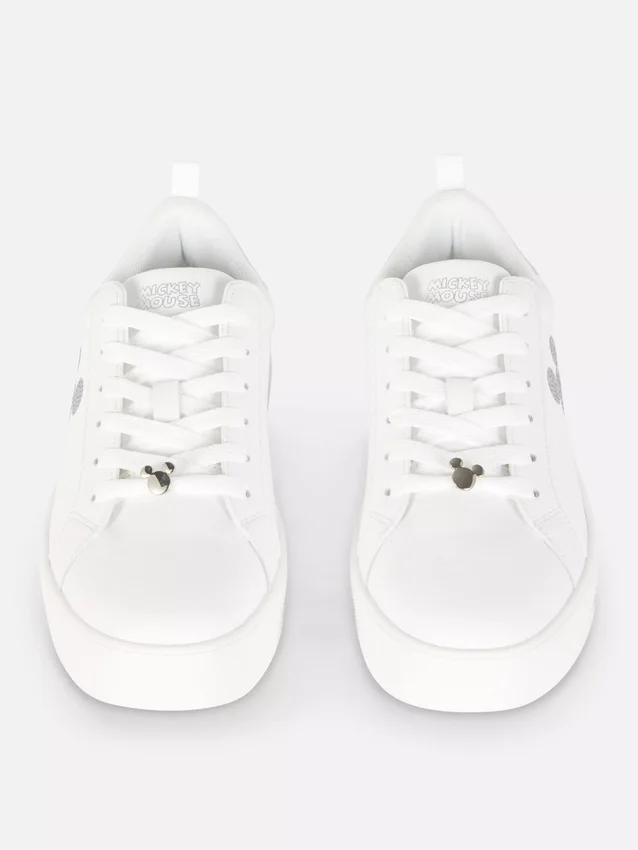 Disneys Mickey-Mouse-Sneaker mit Glitzer