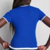 Doppellagiges T-Shirt mit Rundhalsausschnitt