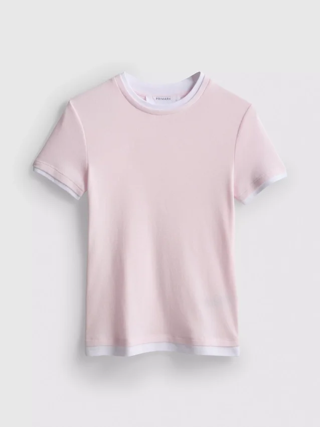 Doppellagiges T-Shirt mit Rundhalsausschnitt