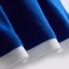 Doppellagiges T-Shirt mit Rundhalsausschnitt