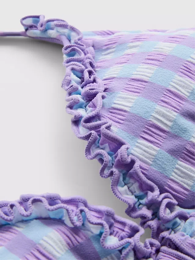 Dreieckiges Bikini-Oberteil mit Rüschen im Gingham-Muster