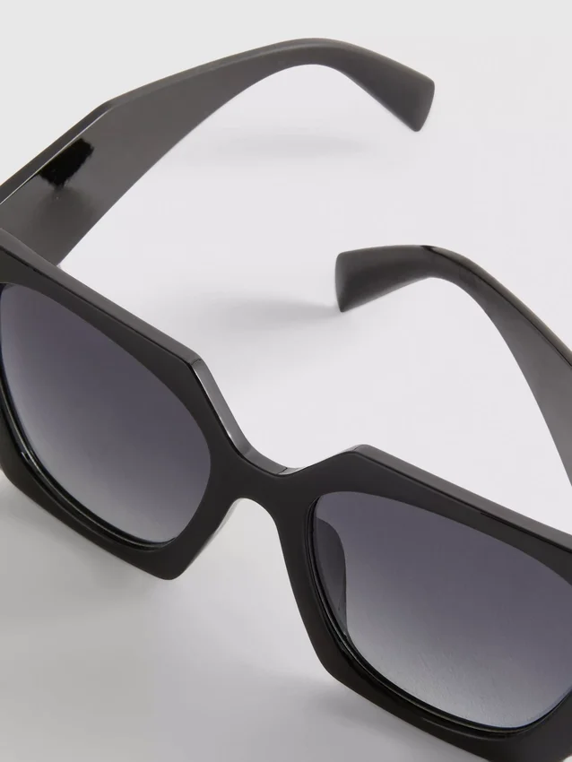 Eckige Sonnenbrille