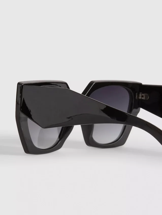 Eckige Sonnenbrille
