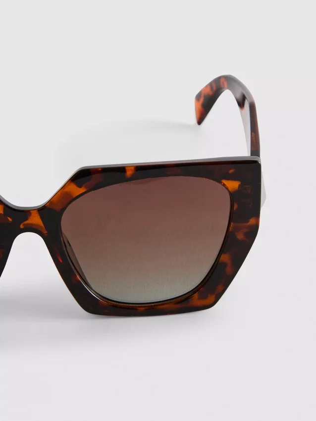 Eckige Sonnenbrille
