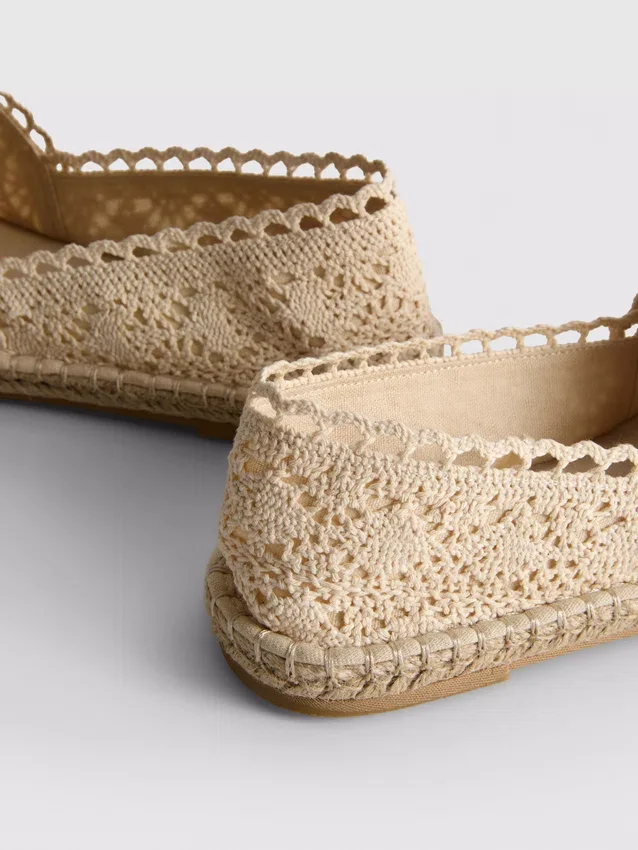 Espadrilles mit Schnürung