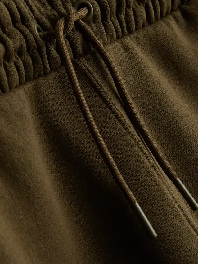 Essential Jogginghose mit Bündchen und Kordelzug