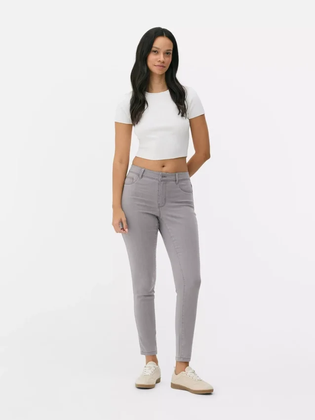 Essential Skinny-Jeans mit mittlerer Leibhöhe | Regular