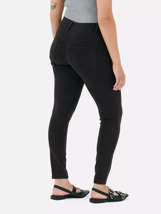 Essential Skinny-Jeans mit mittlerer Leibhöhe | Regular