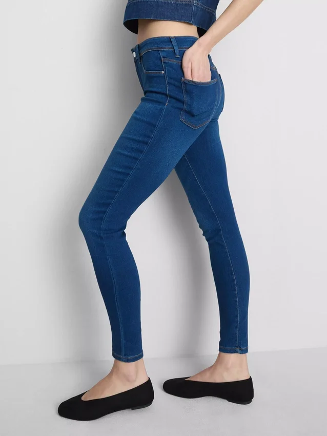 Essential Skinny-Jeans mit mittlerer Leibhöhe | Regular